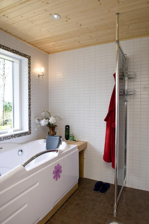 Vohloisten Kartano Lohja Szoba fotó